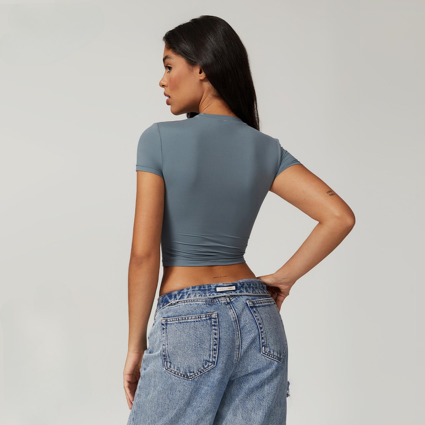 SculptFit Short Sleeve Crop Top