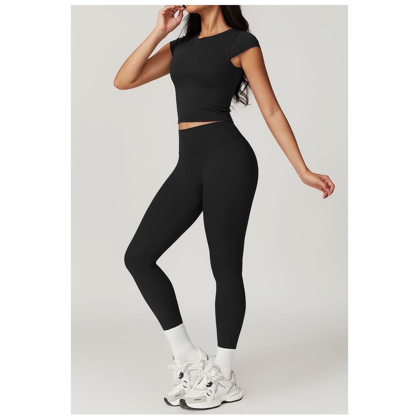 Ultimate Comfort Workout Set – Full-Length Leggings & Cap-Sleeve Top