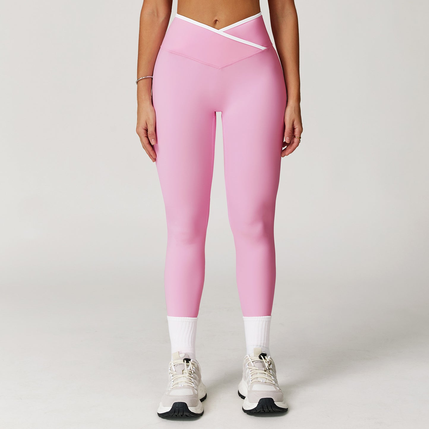 V-Waist Contour Leggings