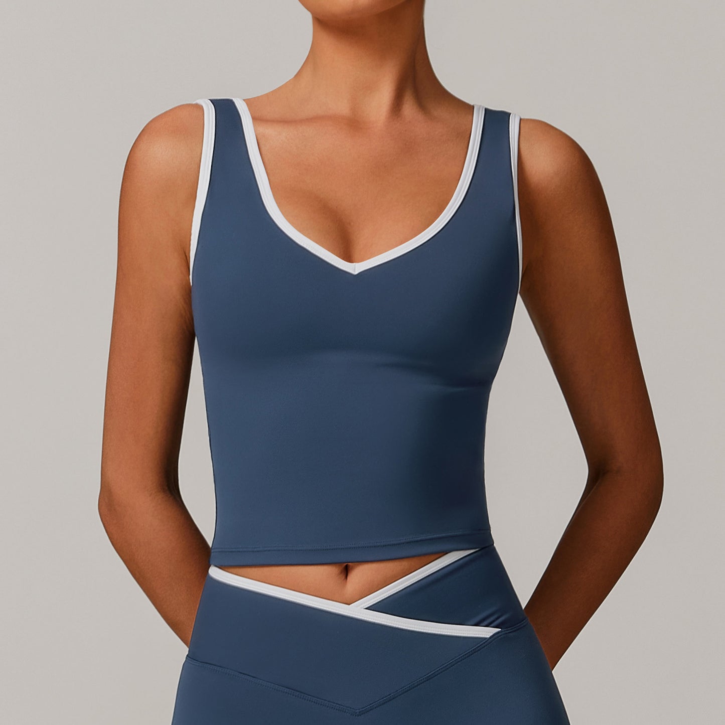 Sculpt V-Neck Active Tank